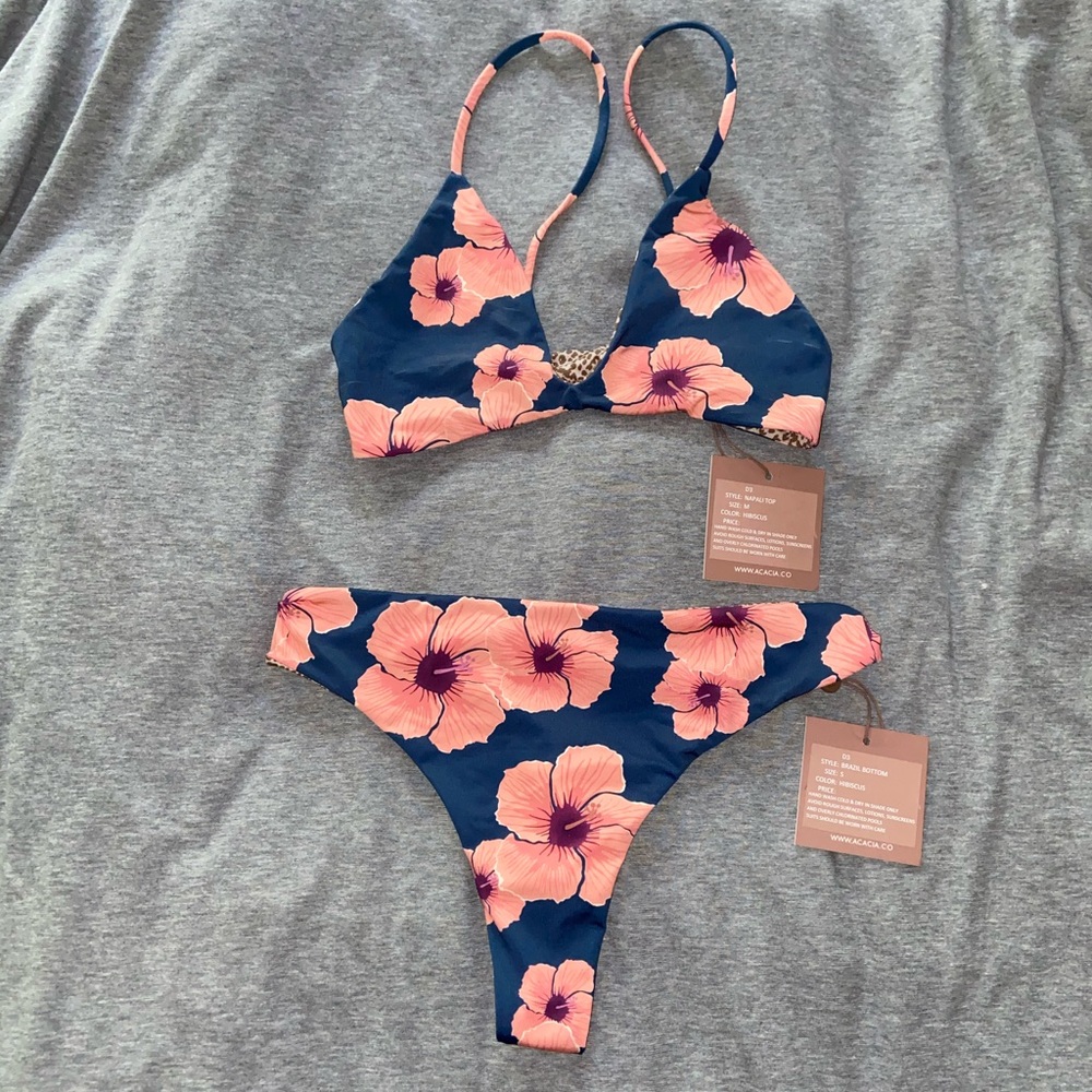 Acacia Hibiscus Set